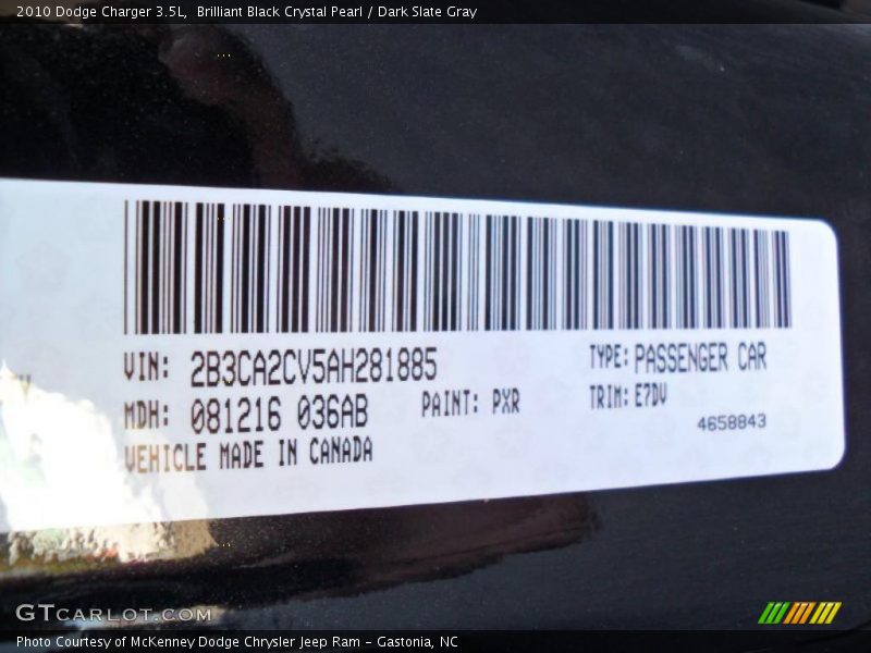 Brilliant Black Crystal Pearl / Dark Slate Gray 2010 Dodge Charger 3.5L