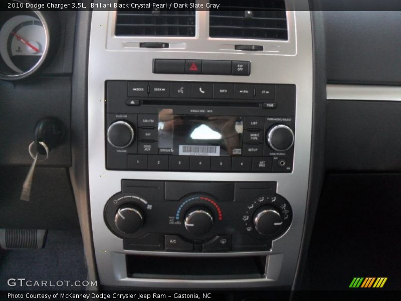 Brilliant Black Crystal Pearl / Dark Slate Gray 2010 Dodge Charger 3.5L