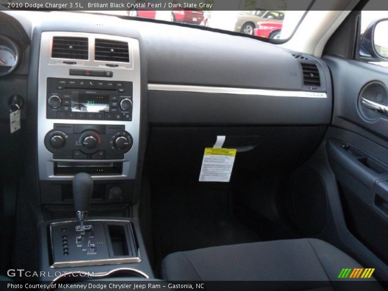 Brilliant Black Crystal Pearl / Dark Slate Gray 2010 Dodge Charger 3.5L