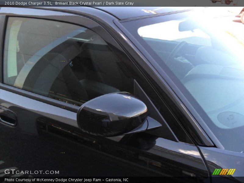 Brilliant Black Crystal Pearl / Dark Slate Gray 2010 Dodge Charger 3.5L