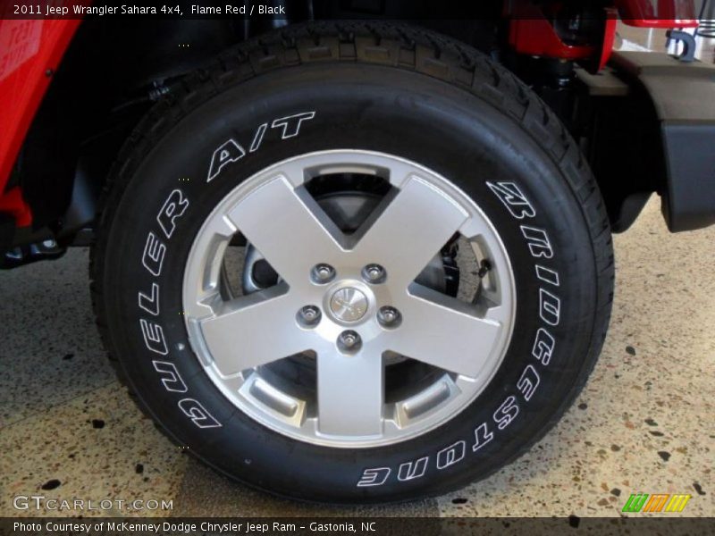 Flame Red / Black 2011 Jeep Wrangler Sahara 4x4