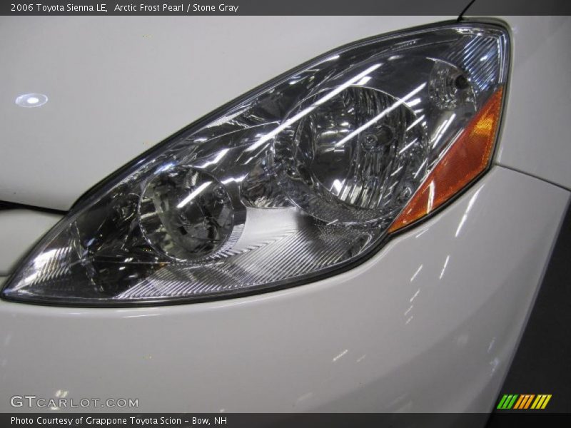 Arctic Frost Pearl / Stone Gray 2006 Toyota Sienna LE