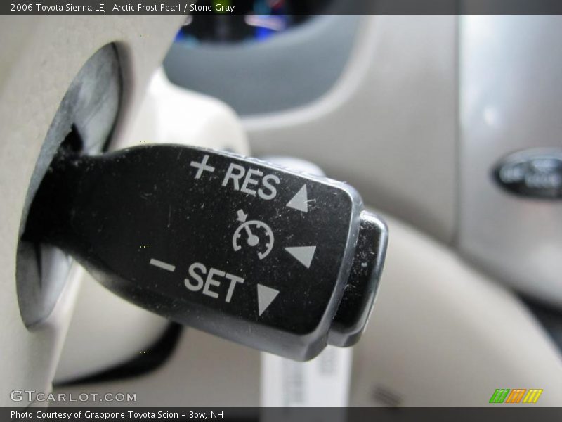 Arctic Frost Pearl / Stone Gray 2006 Toyota Sienna LE