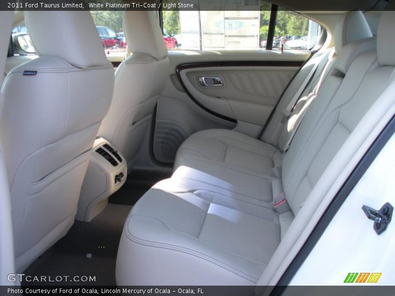  2011 Taurus Limited Light Stone Interior