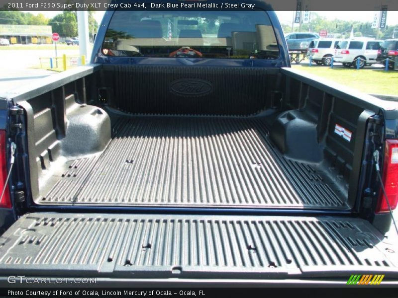 Dark Blue Pearl Metallic / Steel Gray 2011 Ford F250 Super Duty XLT Crew Cab 4x4