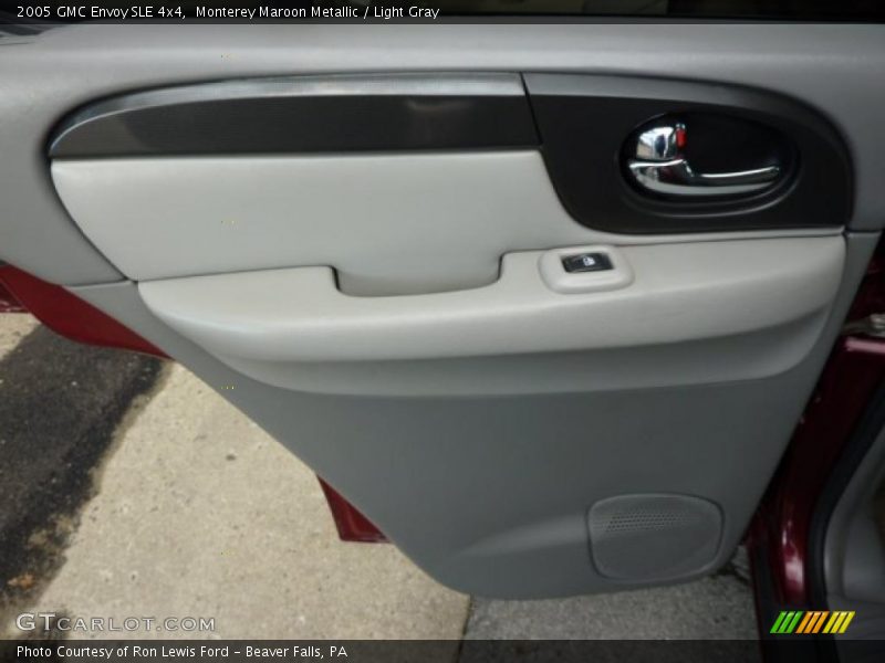 Monterey Maroon Metallic / Light Gray 2005 GMC Envoy SLE 4x4