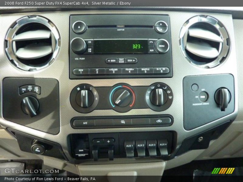 Controls of 2008 F250 Super Duty FX4 SuperCab 4x4