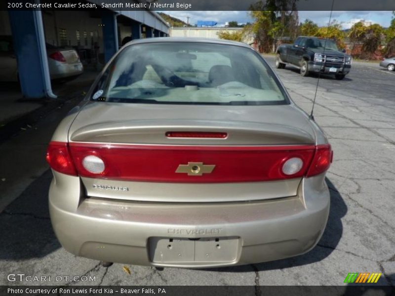 Sandrift Metallic / Neutral Beige 2005 Chevrolet Cavalier Sedan