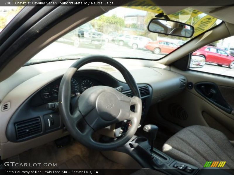 Sandrift Metallic / Neutral Beige 2005 Chevrolet Cavalier Sedan
