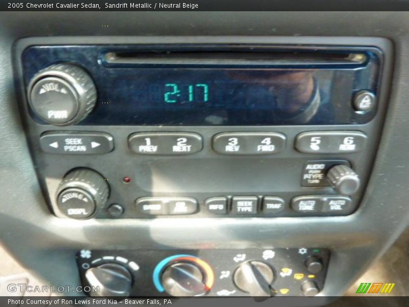 Sandrift Metallic / Neutral Beige 2005 Chevrolet Cavalier Sedan