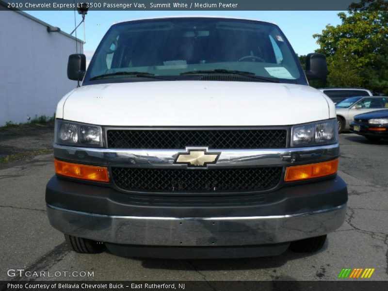 Summit White / Medium Pewter 2010 Chevrolet Express LT 3500 Passenger Van
