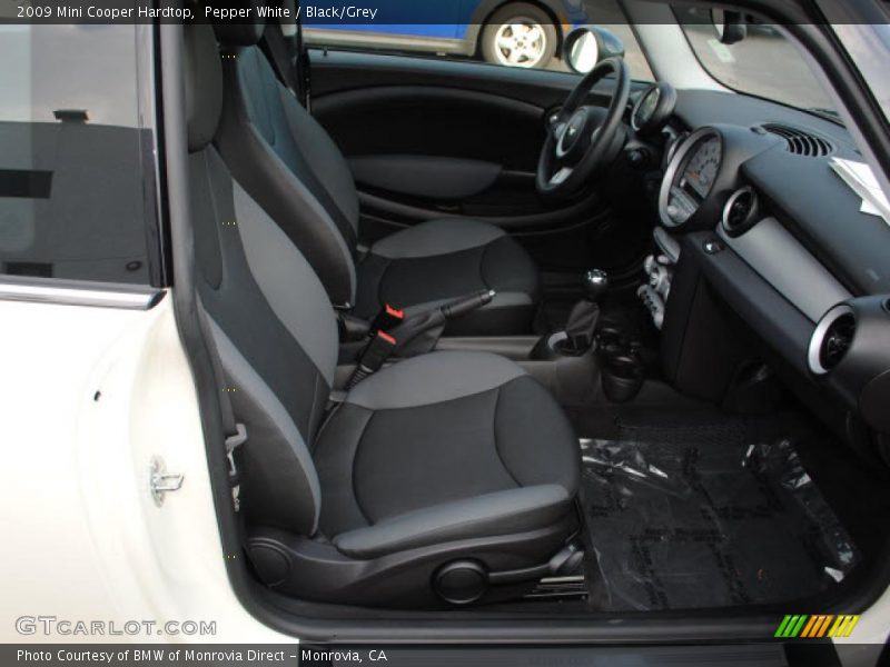 Pepper White / Black/Grey 2009 Mini Cooper Hardtop