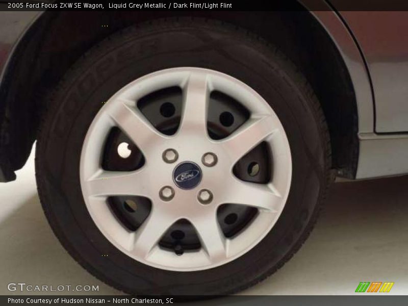  2005 Focus ZXW SE Wagon Wheel
