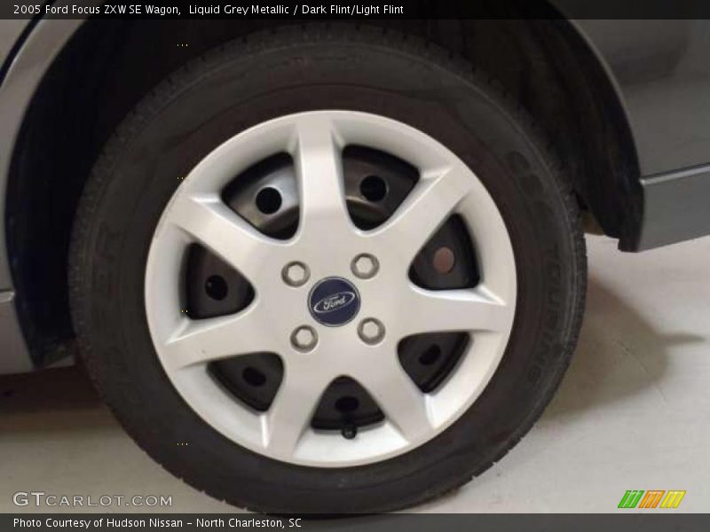  2005 Focus ZXW SE Wagon Wheel
