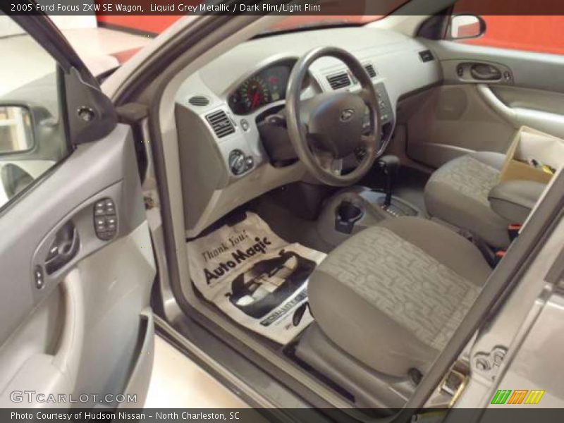 Liquid Grey Metallic / Dark Flint/Light Flint 2005 Ford Focus ZXW SE Wagon