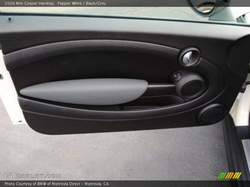 Pepper White / Black/Grey 2009 Mini Cooper Hardtop