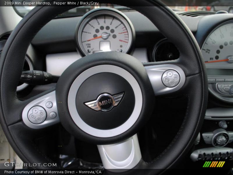Pepper White / Black/Grey 2009 Mini Cooper Hardtop