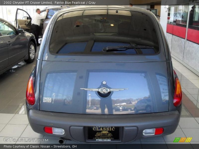 Patriot Blue Pearlcoat / Gray 2002 Chrysler PT Cruiser Limited