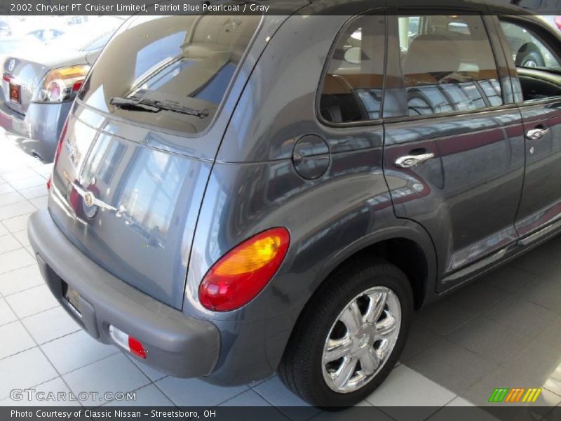 Patriot Blue Pearlcoat / Gray 2002 Chrysler PT Cruiser Limited