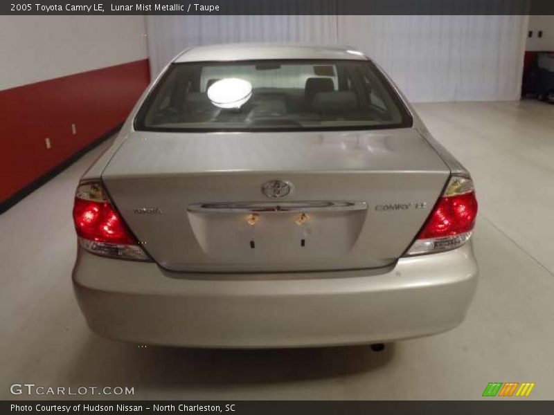 Lunar Mist Metallic / Taupe 2005 Toyota Camry LE
