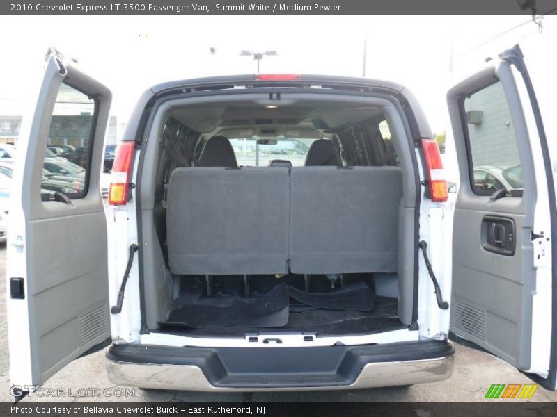  2010 Express LT 3500 Passenger Van Trunk