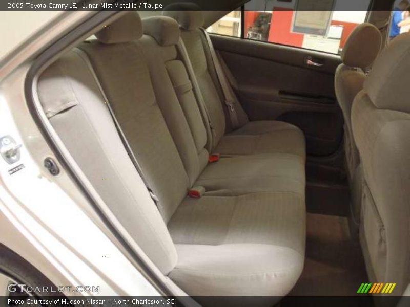 Lunar Mist Metallic / Taupe 2005 Toyota Camry LE