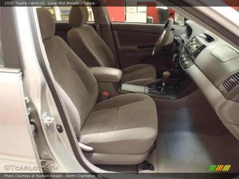 Lunar Mist Metallic / Taupe 2005 Toyota Camry LE