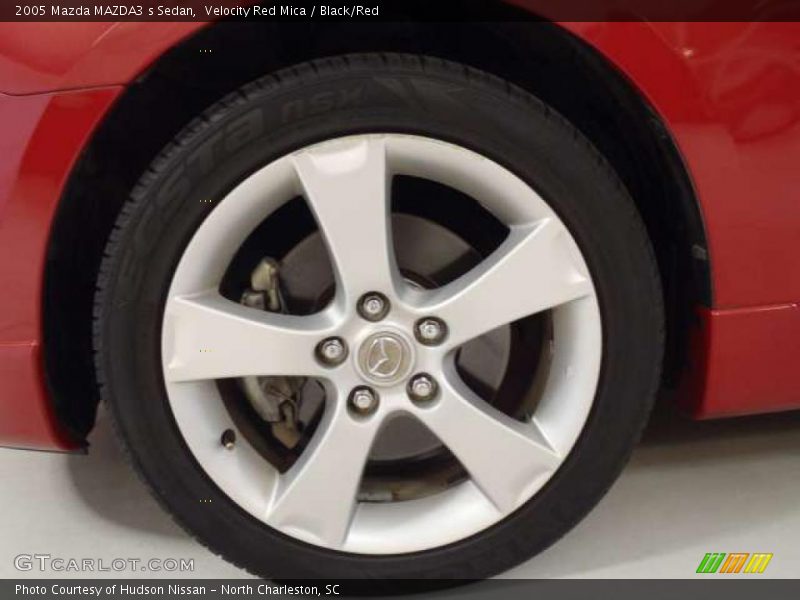  2005 MAZDA3 s Sedan Wheel