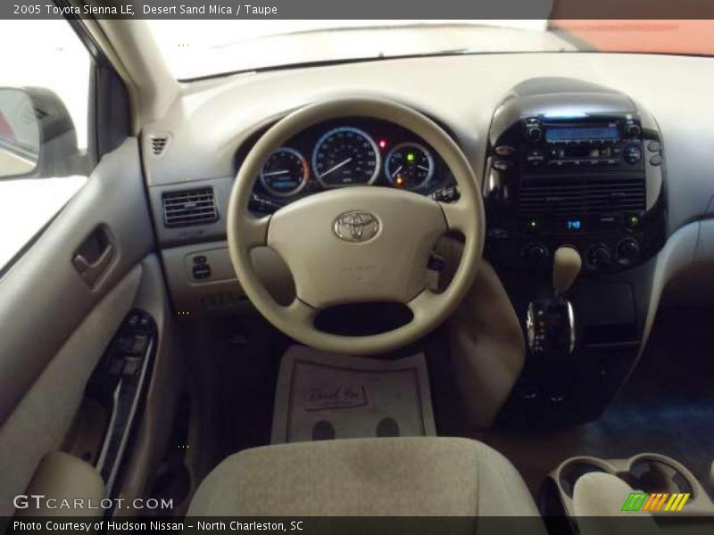 Desert Sand Mica / Taupe 2005 Toyota Sienna LE