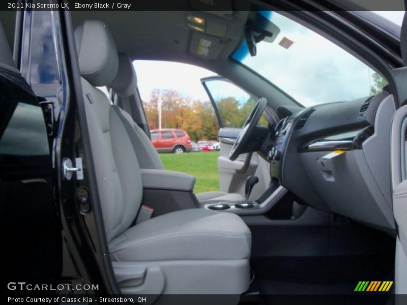 Ebony Black / Gray 2011 Kia Sorento LX