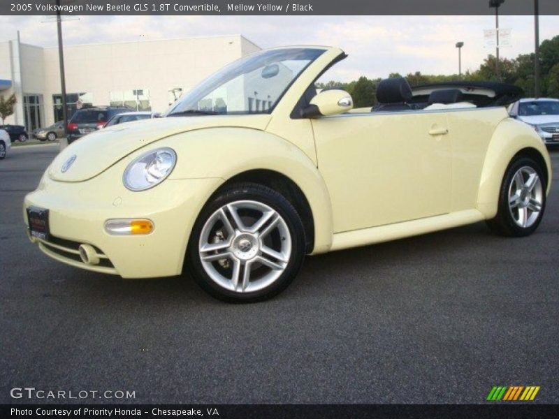 Mellow Yellow / Black 2005 Volkswagen New Beetle GLS 1.8T Convertible