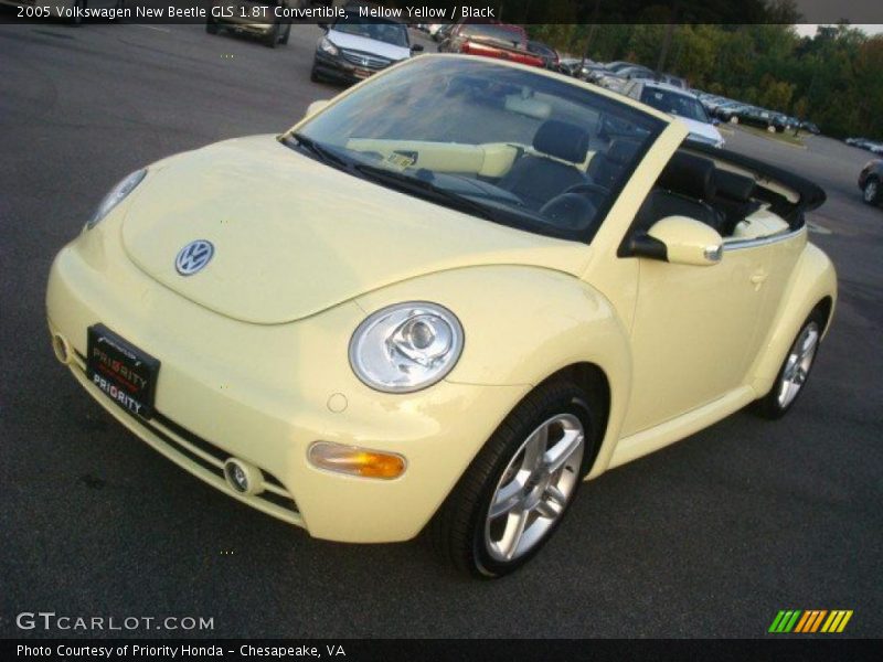 Mellow Yellow / Black 2005 Volkswagen New Beetle GLS 1.8T Convertible