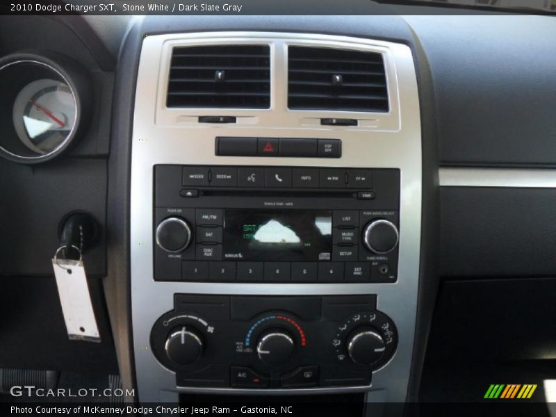 Stone White / Dark Slate Gray 2010 Dodge Charger SXT