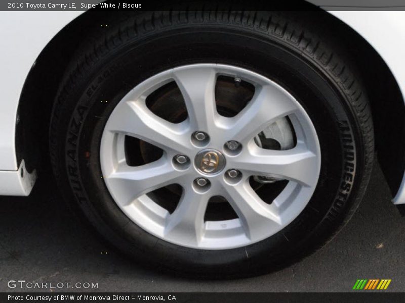 Super White / Bisque 2010 Toyota Camry LE