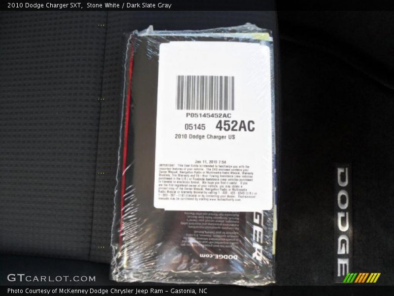 Stone White / Dark Slate Gray 2010 Dodge Charger SXT