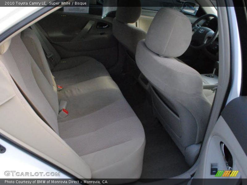 Super White / Bisque 2010 Toyota Camry LE