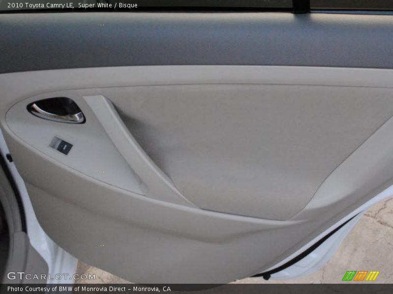 Super White / Bisque 2010 Toyota Camry LE