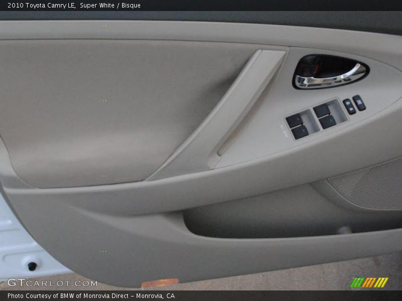 Super White / Bisque 2010 Toyota Camry LE