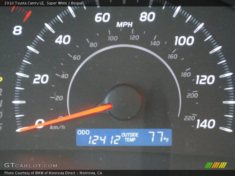 Super White / Bisque 2010 Toyota Camry LE