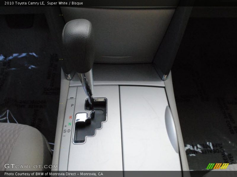 Super White / Bisque 2010 Toyota Camry LE
