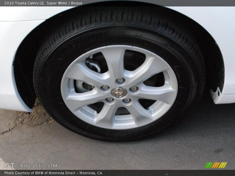 Super White / Bisque 2010 Toyota Camry LE
