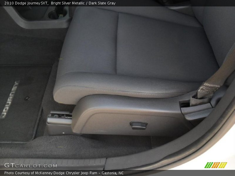 Bright Silver Metallic / Dark Slate Gray 2010 Dodge Journey SXT