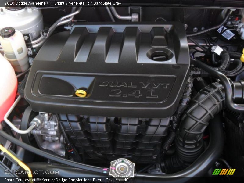 Bright Silver Metallic / Dark Slate Gray 2010 Dodge Avenger R/T