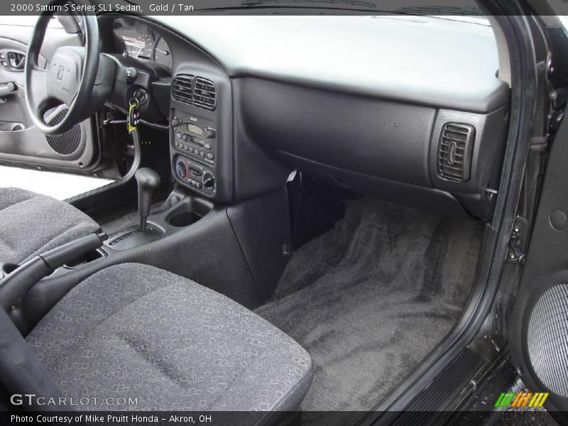 Gold / Tan 2000 Saturn S Series SL1 Sedan