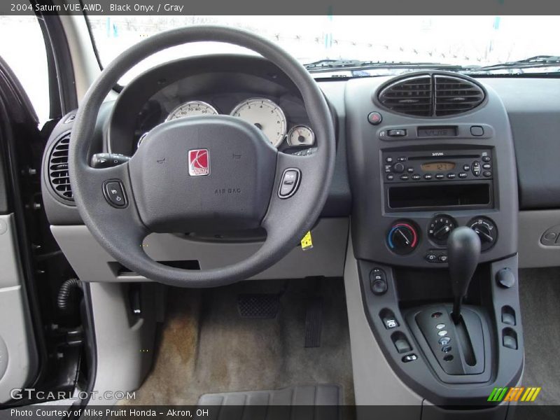 Black Onyx / Gray 2004 Saturn VUE AWD