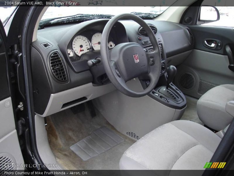 Black Onyx / Gray 2004 Saturn VUE AWD
