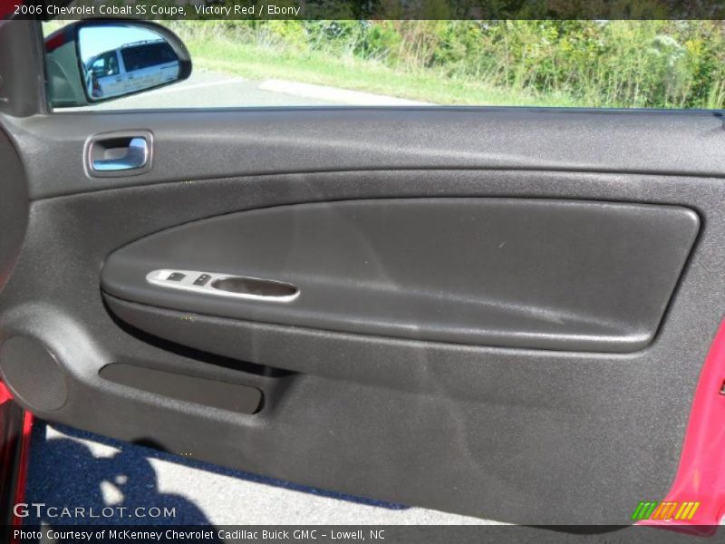  2006 Cobalt SS Coupe Ebony Interior