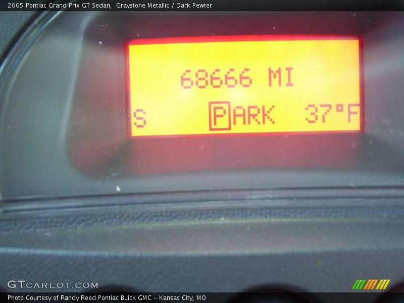 Graystone Metallic / Dark Pewter 2005 Pontiac Grand Prix GT Sedan
