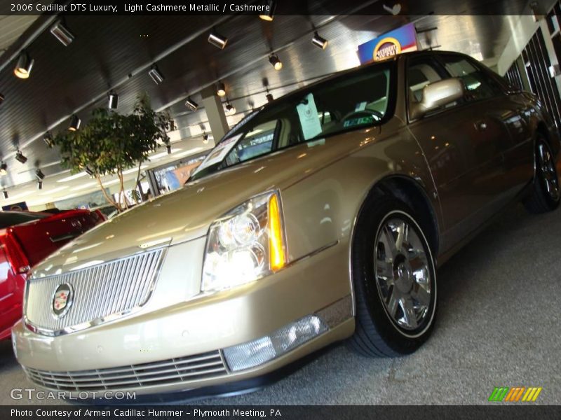 Light Cashmere Metallic / Cashmere 2006 Cadillac DTS Luxury