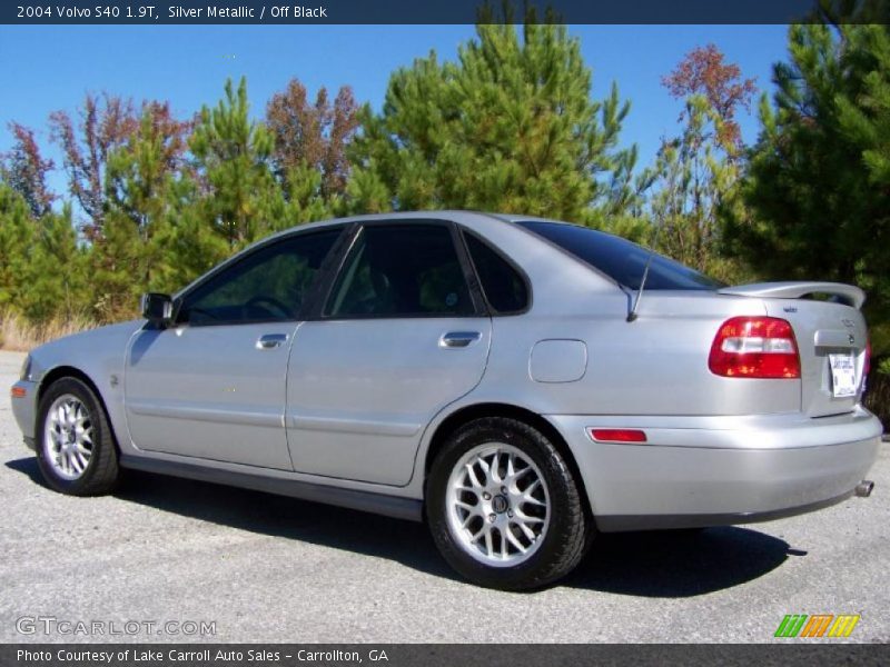 Silver Metallic / Off Black 2004 Volvo S40 1.9T
